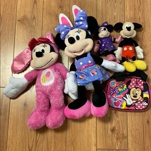 Lot of Minnie Sutffed Animals